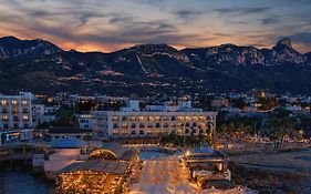 Rocks Hotel & Casino